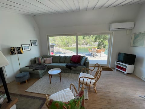 Successful Airbnb property: Unique lake home by the sea in Nynäshamn