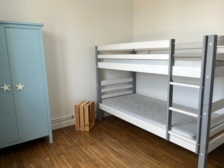 Dormitorio 3 ( camas superpuestas 90x190)