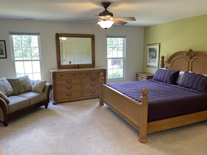 غرفة النوم العلوية 4.