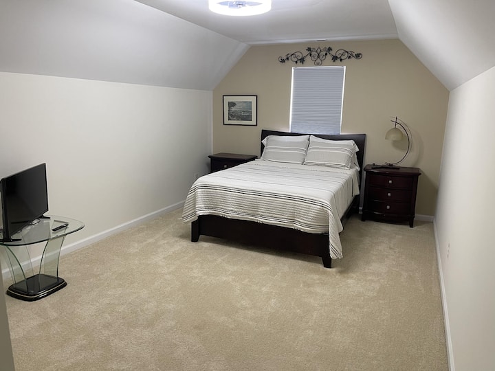 غرفة النوم في الطابق العلوي 3.