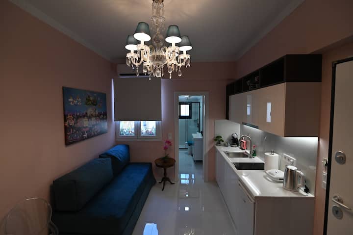 Warm & Cozy Studio - Apartment 2 - Athene