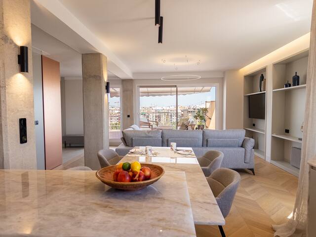 Stylish penthouse, stunning terrace in Valencia gallery image 4