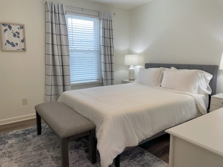 Bedroom 2 with queen bed and memory foam mattress