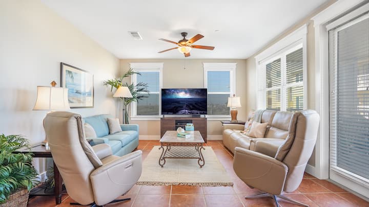 ¡Relájate y mira la puesta del sol dentro o fuera!