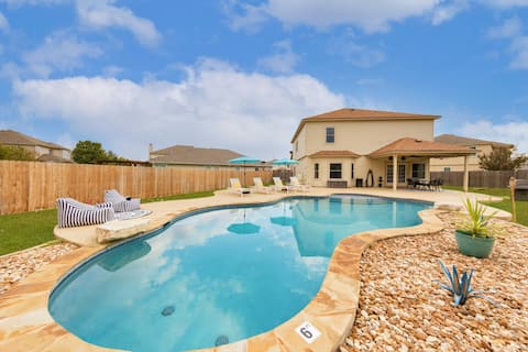 Spacious 5BR *River Float *Pool *Fire Pit *