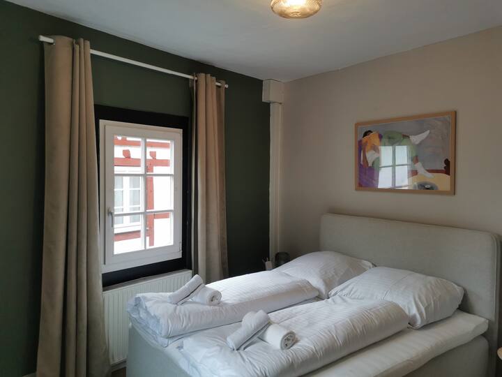 غرفة النوم 1