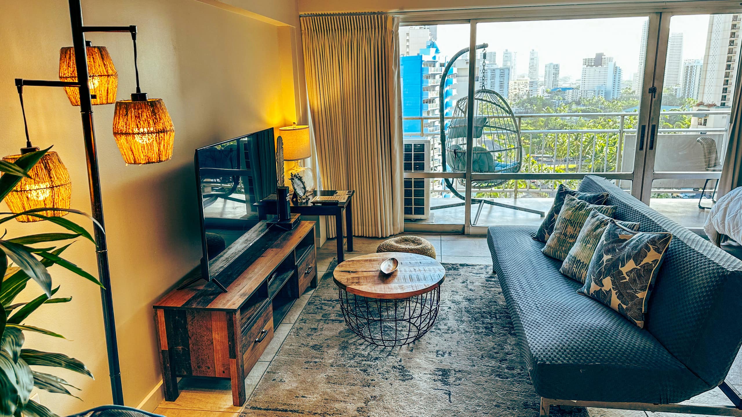 Ilikai Waikiki Resort Condo Sleeps 5 +Free Parking - Image 2