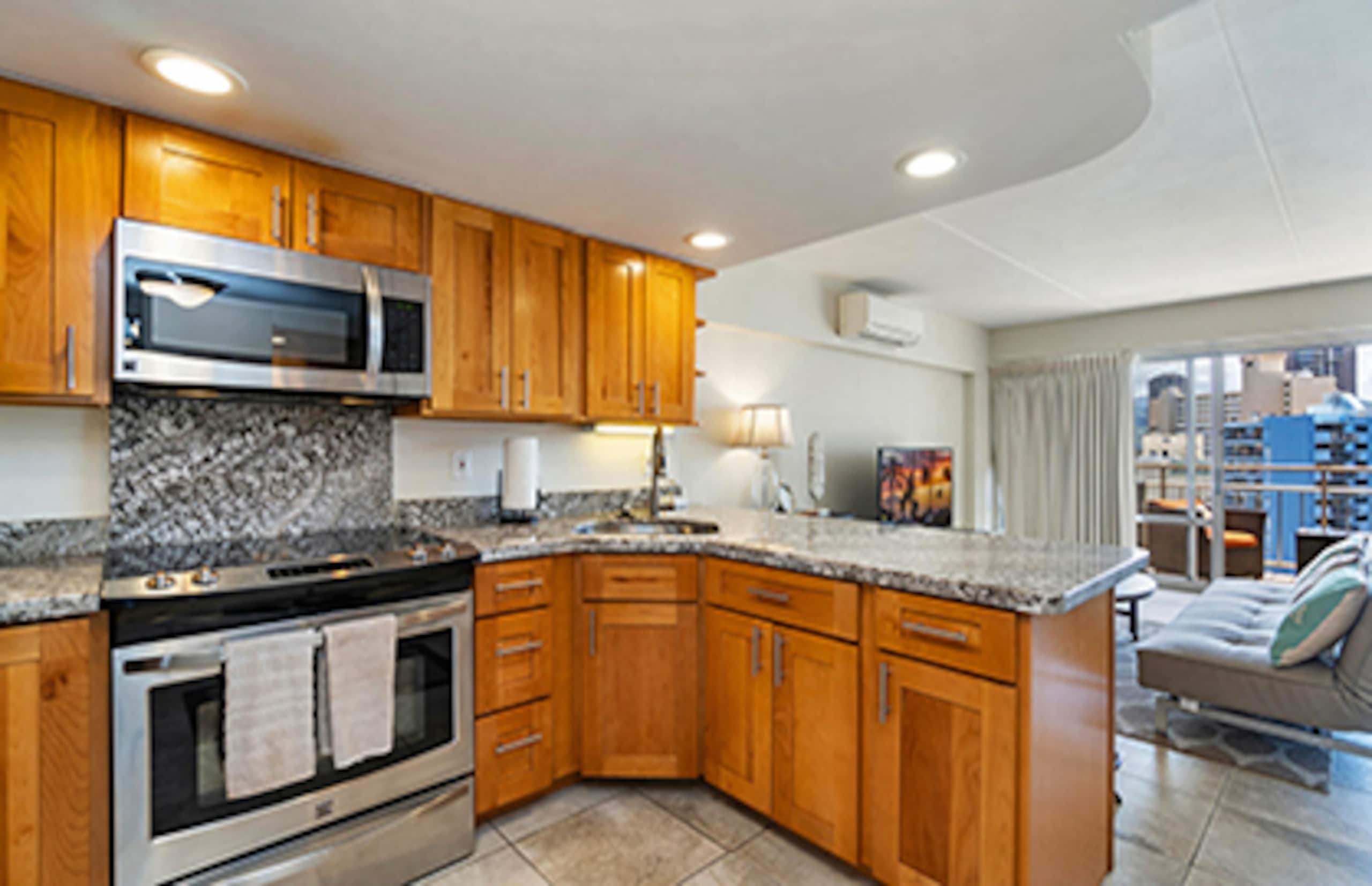 Ilikai Waikiki Resort Condo Sleeps 5 +Free Parking - Image 3