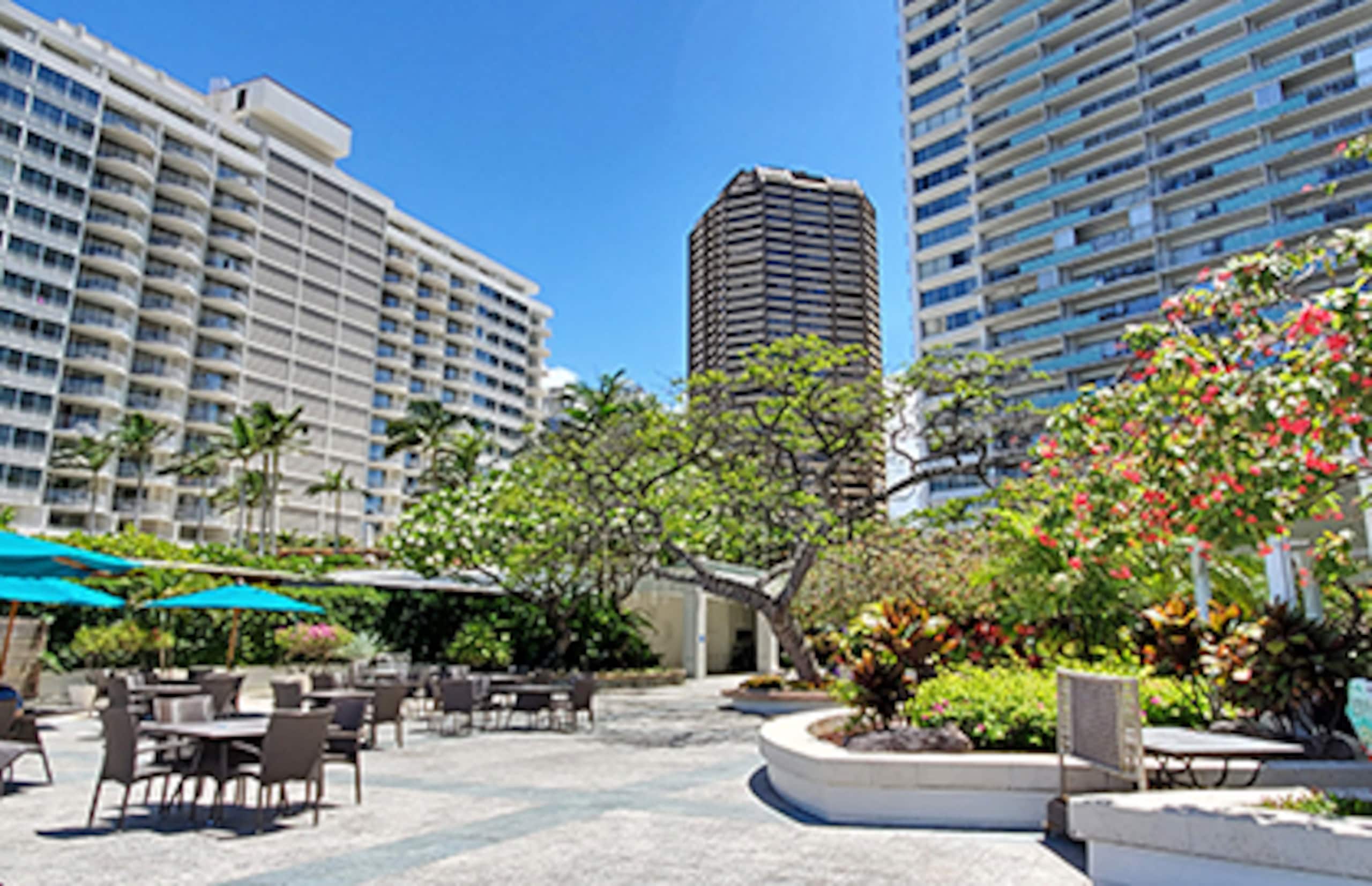 Ilikai Waikiki Resort Condo Sleeps 5 +Free Parking - Image 17