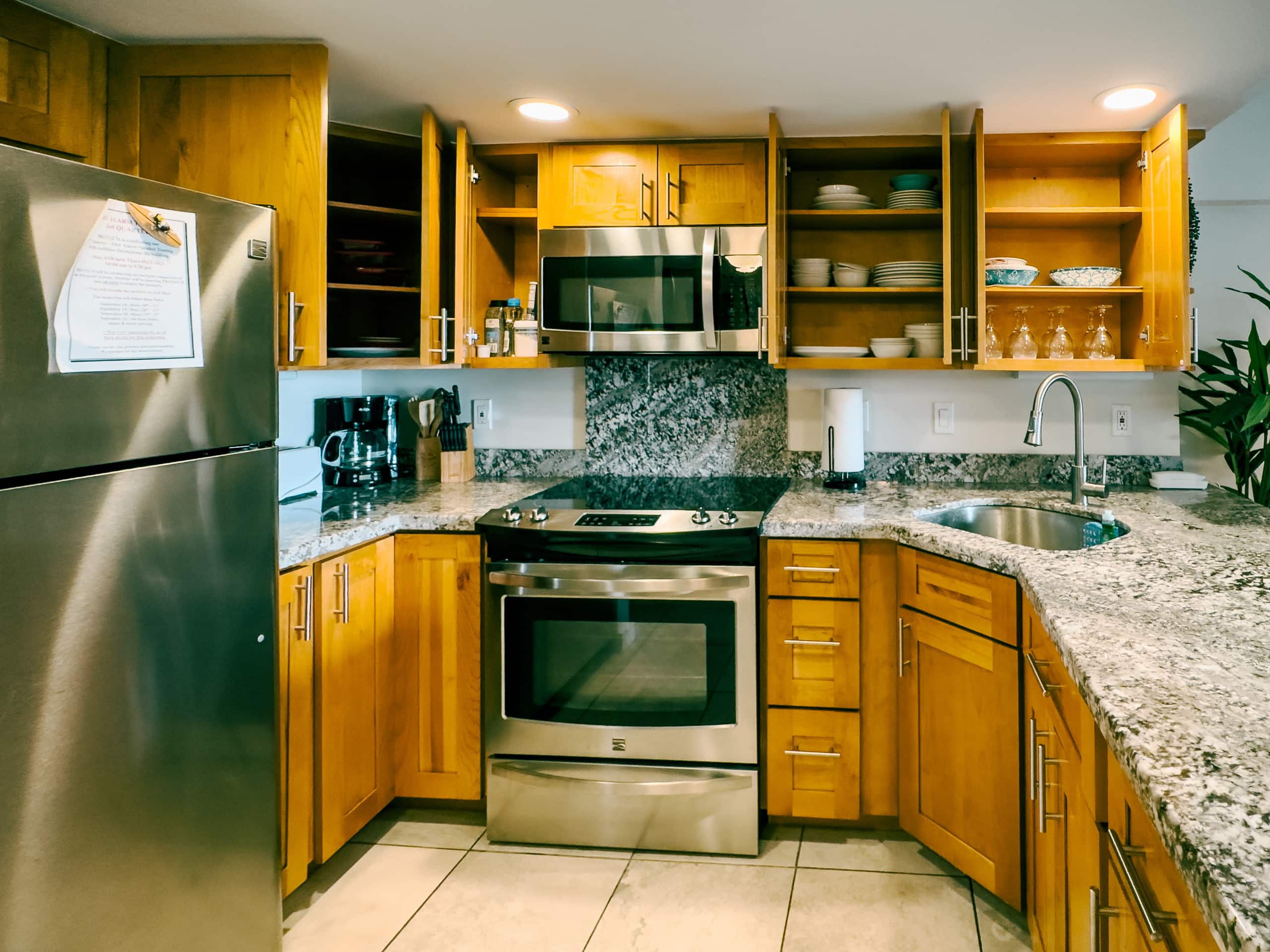 Ilikai Waikiki Resort Condo Sleeps 5 +Free Parking - Image 4
