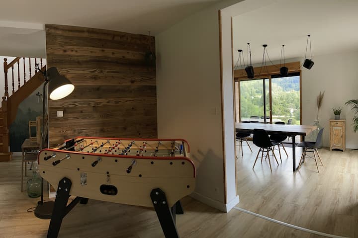 Spacieuse Maison Type Chalet Avec Jacuzzi Et Sauna - La Bresse