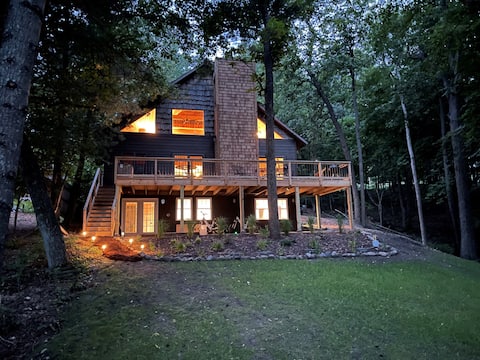 New Reno! Sleeps 16 on Big Trout! New Sauna+…