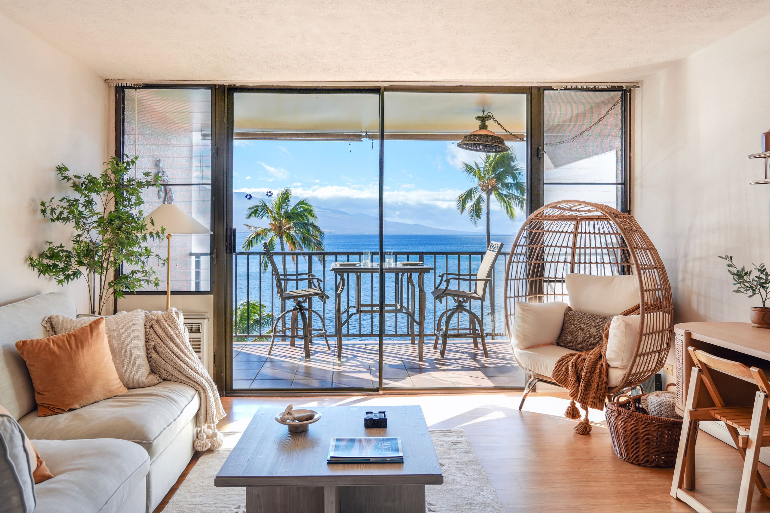Condo in Wailuku · ★4.98 · 1 bedroom · 2 beds · 1 private bath - Image 1