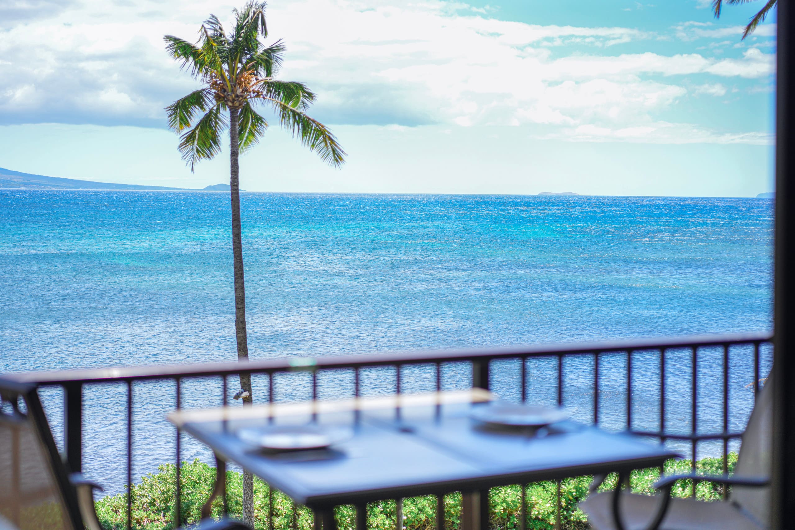 Condo in Wailuku · ★4.98 · 1 bedroom · 2 beds · 1 private bath - Image 20