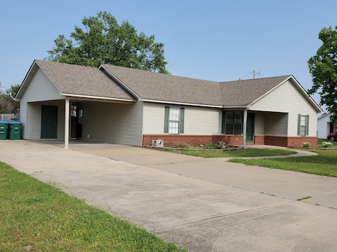 The Riverbend House in Hickman / Armorel