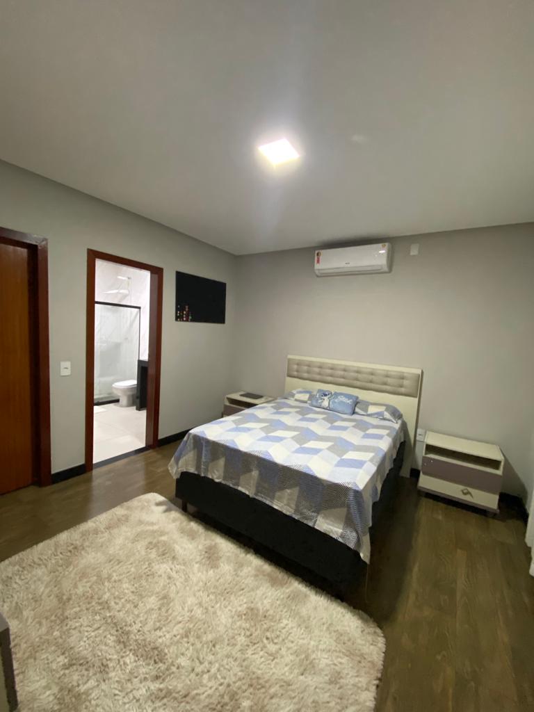 Habitación 2: suite doble.