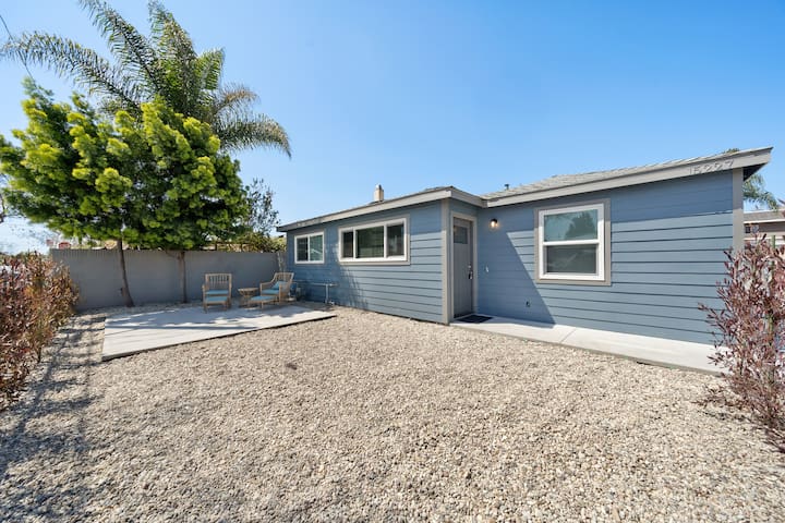 Two Homes on One Lot-Sleeps 12, Perfect for Groups