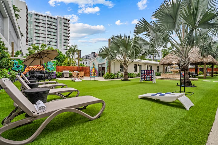 3 Private King Suites in a Tropical Oasis Retreat gallery image 2