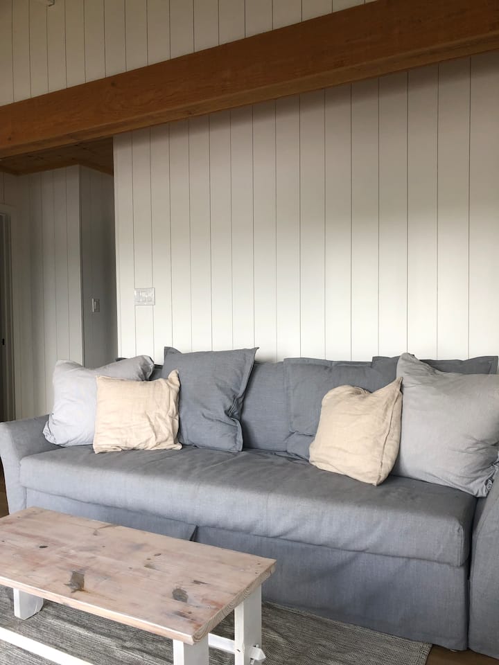 Newly Renovated Muskoka Island Cottage - Bracebridge