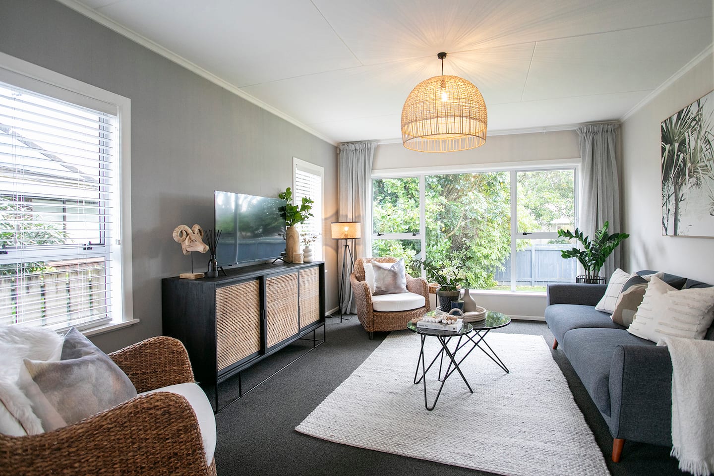 Riverbreeze Retreat - Walking, Biking, Golf, Shops 4