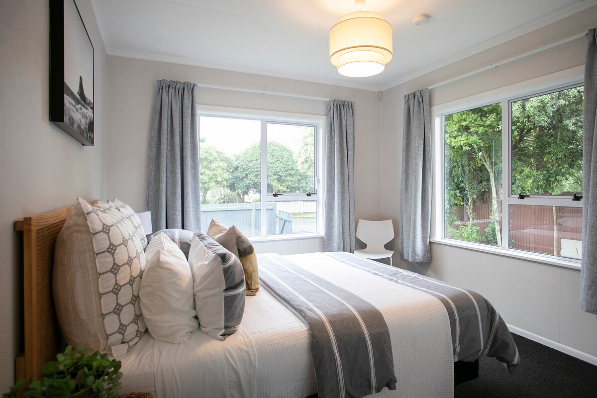 غرفة النوم الثانية - الملكة