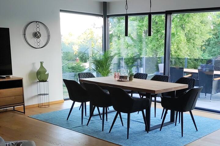 Penthouse Blick UNO und Kaiserw.