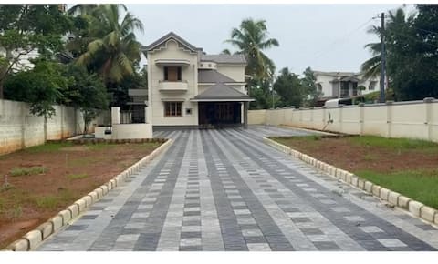 Malpe Heights-Sardar house