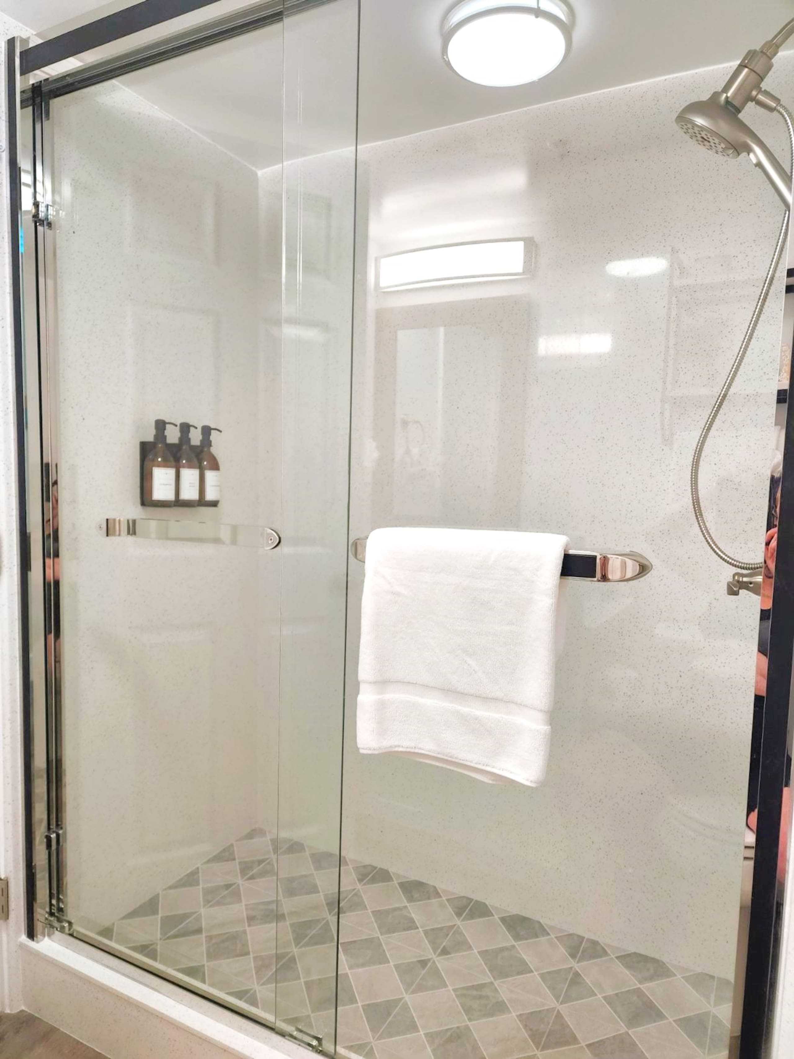 Free Parking! Remodeled! View! - Photo 6