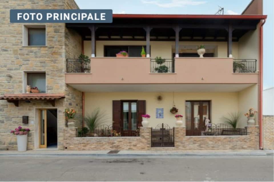 Appartamento di vacanza 'Casa Zoraide' con terrazza privata e Wi-Fi — foto 1