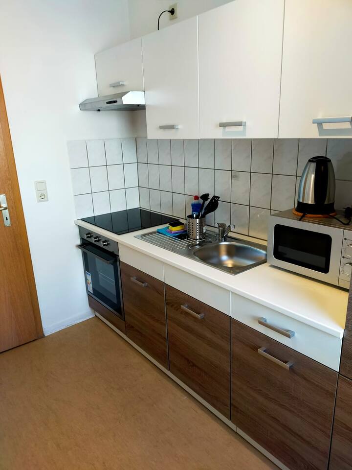 Leuna - Wohnung Mit 3 Schlafzimmer, Küche, Bad - Bad Dürrenberg
