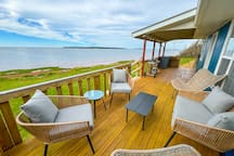 Waterfront-Golf-King-WiFi-Self Check In-W/D/DW-Pei rental in New Glasgow