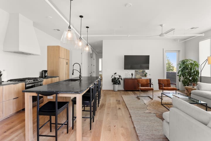 Modern Loft + Walk to The Best of NOLA!