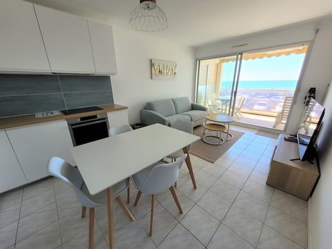 Successful Airbnb property: T2 bis sea view Demoiselles Beach in Saint Hilaire De Riez