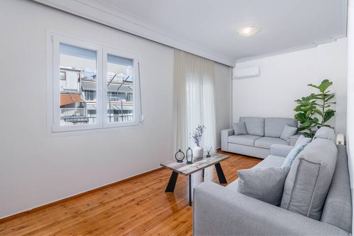 Luxury Downtown Apartment Z1 gallery image 2