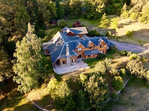 Enjoy a natural environment just 20 minutes from the center.