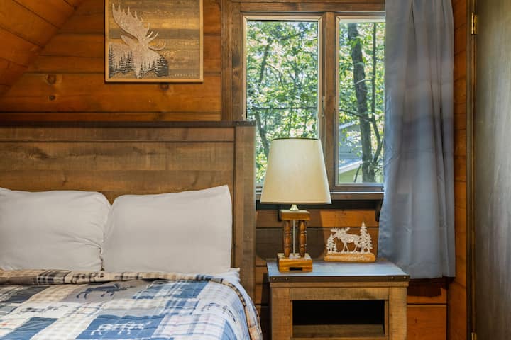 Elk room, twin and double bed.