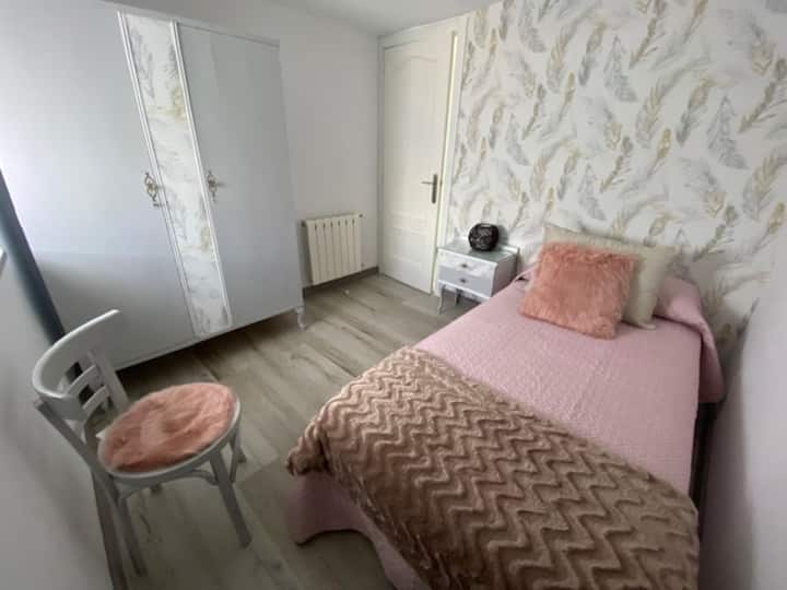 غرفة النوم 2