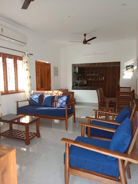 Serene home with a magnificent view of Arunachala