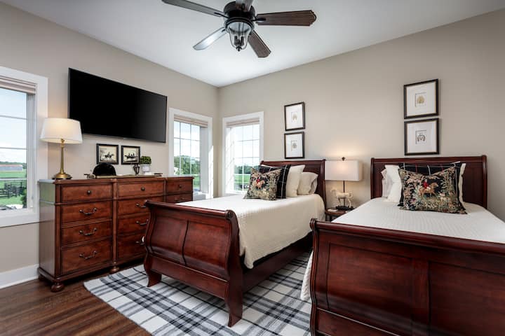 Twin bedroom 3