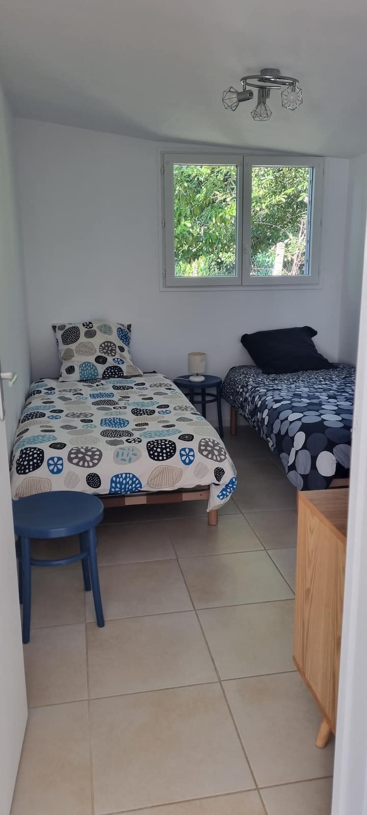 Chambre N° 2 avec 2 lits simples