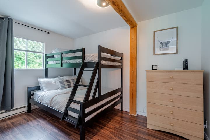 Chambre au 1er étage (lit superposé, lit double et double)