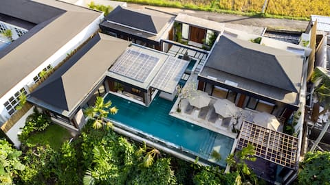Golden Lion Embrace 3BR Villa with Pool in Ubud