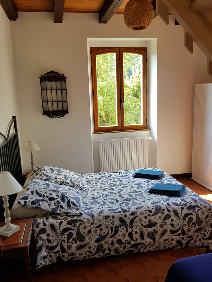 Quarto no andar de cima