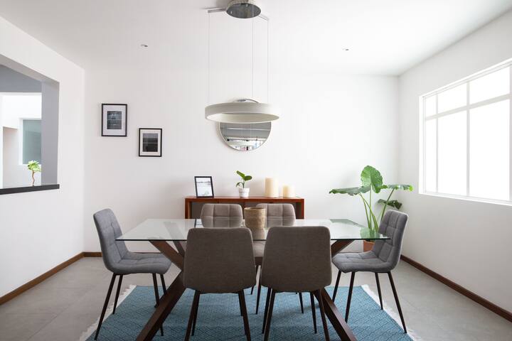 Wonderful 3BR Condesa Home with Rooftop gallery image 2