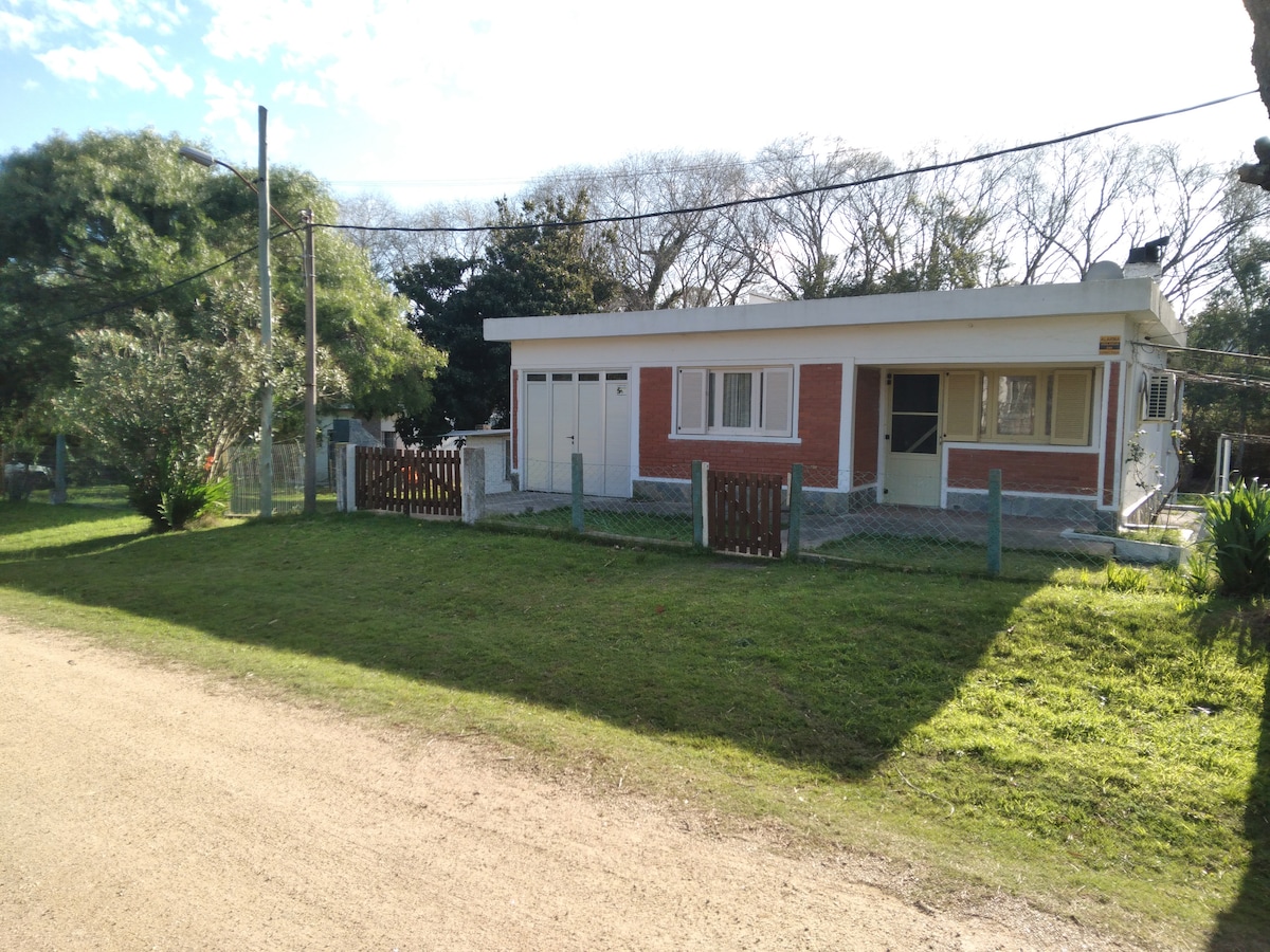 Popular Airbnb listing: House with a large park. in Playa Hermosa