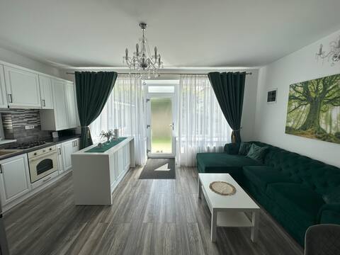 elisio - Maple House