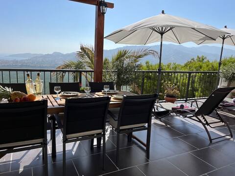 Casa Purple with private jacuzzi and sea view!