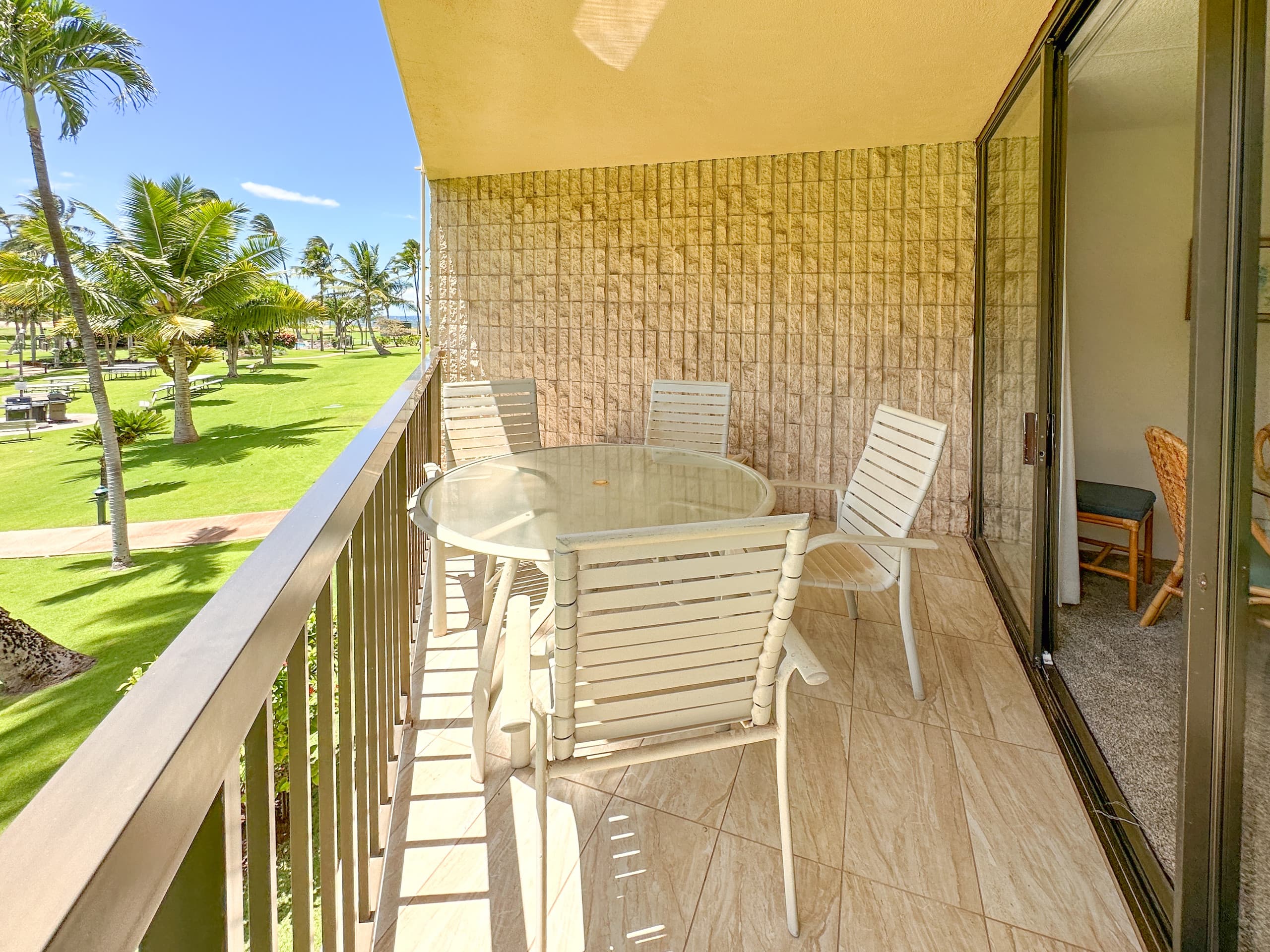 South Maui Beach Front Condo - Image 49