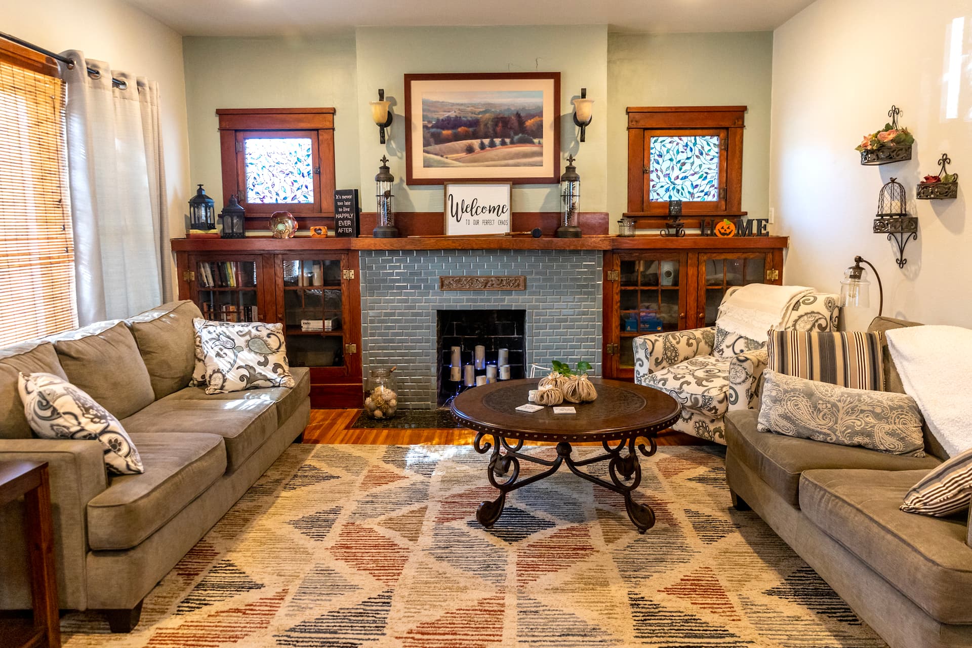 Normal Hill Cozy Craftsman - Entire Main Floor