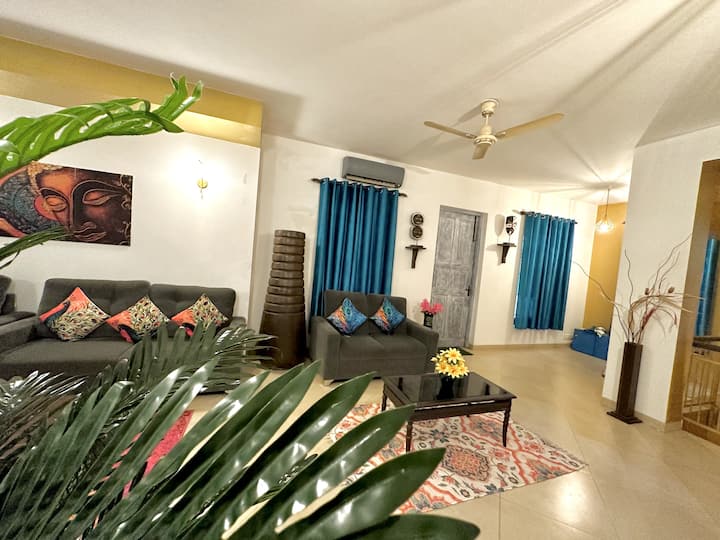 Living room image 1